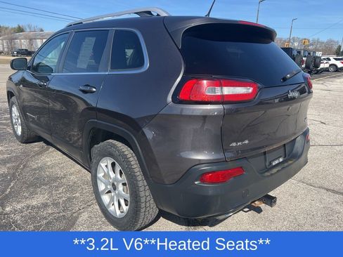 Used 2016 Jeep Cherokee Latitude w/ Cold Weather Group image 38