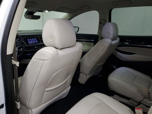 Used 2024 Buick Enclave Essence w/ Technology Package image 14