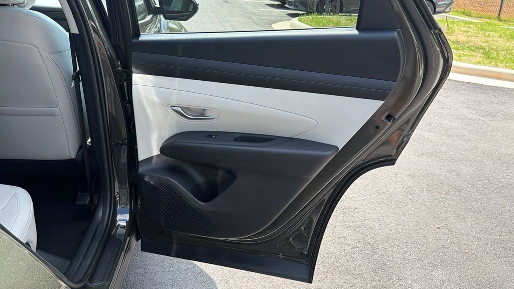 New 2026 Hyundai Tucson SEL Plus FWD image 18