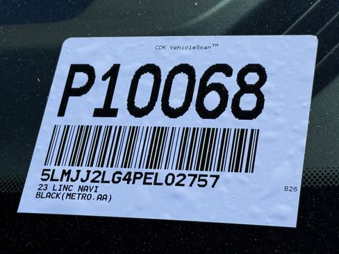 Used 2023 Lincoln Navigator Reserve image 35