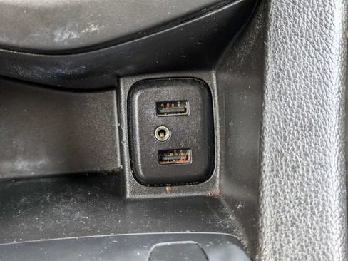 Used 2019 Chevrolet Sonic LT FWD image 23