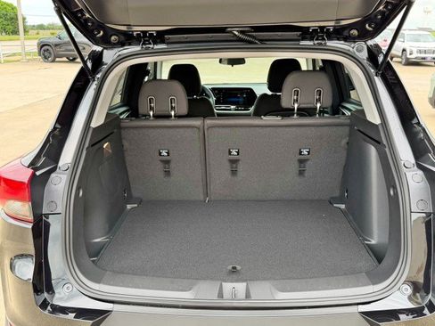 New 2026 Chevrolet TrailBlazer LT FWD image 18