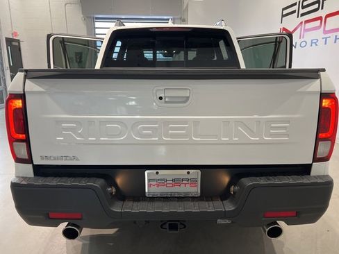 Used 2025 Honda Ridgeline RTL image 17