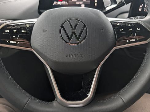 Used 2023 Volkswagen ID.4 Pro S RWD image 16