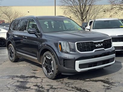 New 2025 Kia Telluride EX w/ EX Captain's Chair Package