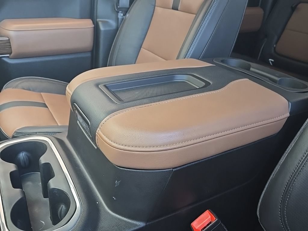 Used 2022 Chevrolet Silverado 2500 High Country w/ Technology Package AWD/4WD image 32