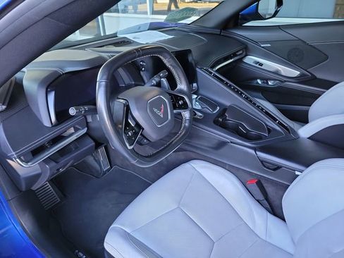 Certified 2020 Chevrolet Corvette Stingray Coupe w/ Chrome Exterior Badge Package image 30