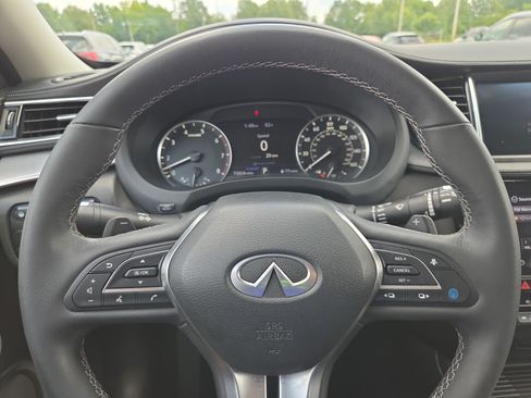 Used 2021 INFINITI QX50 Luxe AWD/4WD image 10