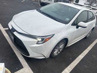 Used 2024 Toyota Corolla LE w/ LE Convenience Package video 1