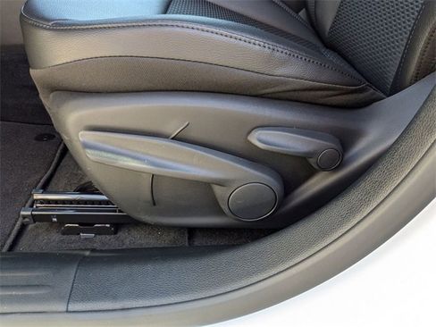 New 2026 Jeep Compass Latitude image 13