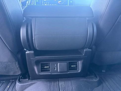 Used 2024 GMC Sierra 2500 SLE w/ SLE Value Package; AWD/4WD image 31