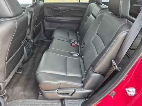 Used 2023 Honda Passport Elite image 24