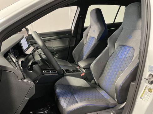 Used 2025 Volkswagen Golf w/ Euro Style Package AWD/4WD image 14