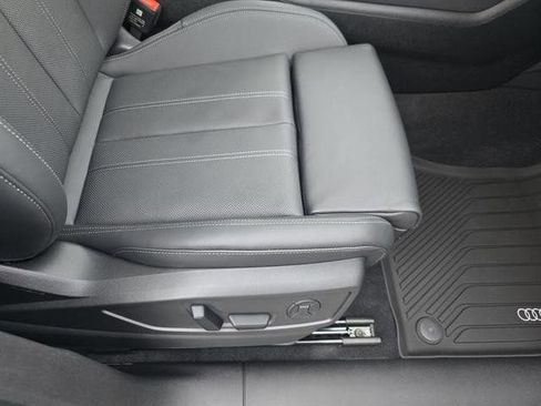 Used 2025 Audi Q5 Premium Plus image 17