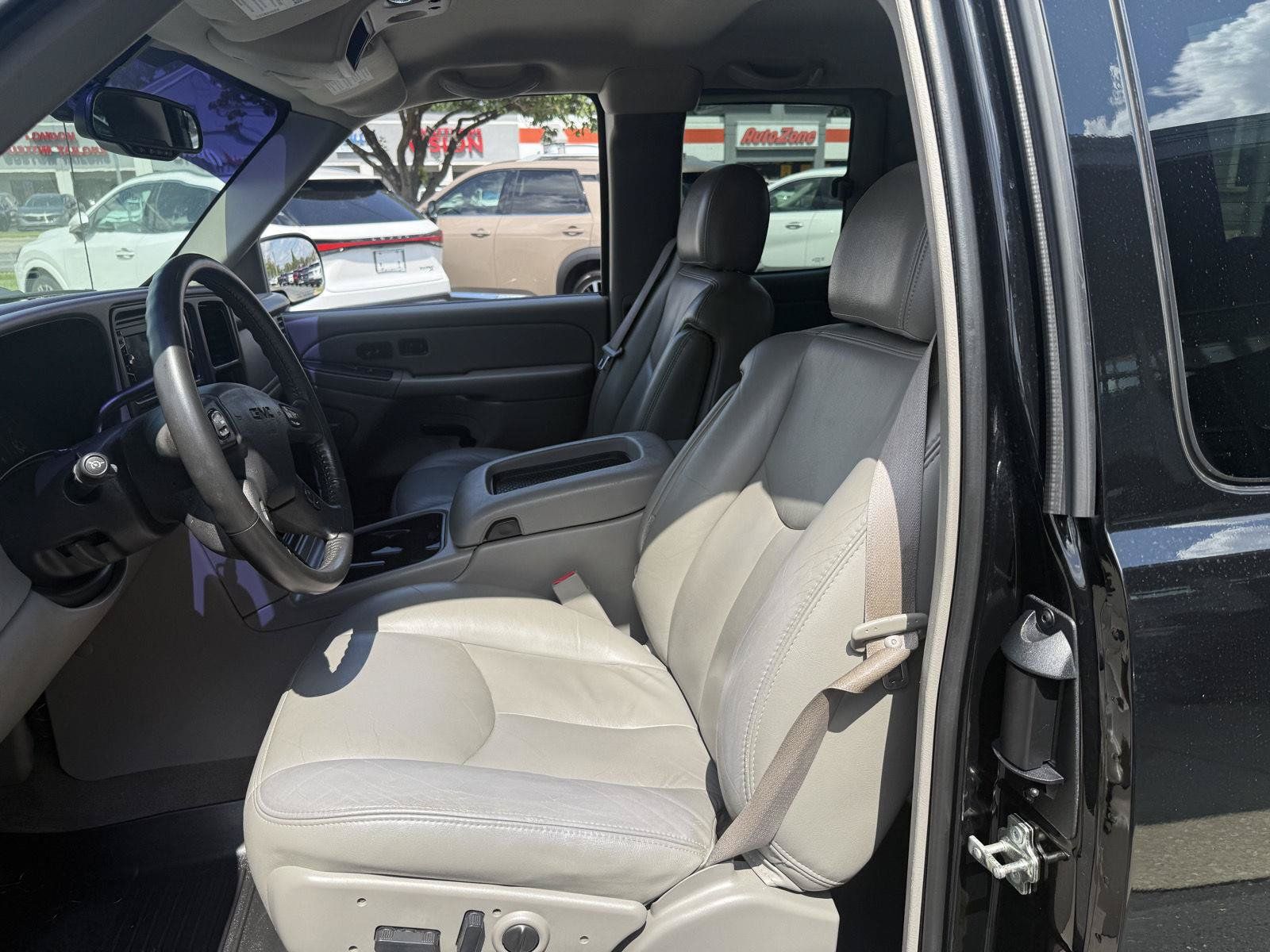 Used 2006 GMC Sierra 1500 SLT w/ Sierra Special Edition RWD image 13