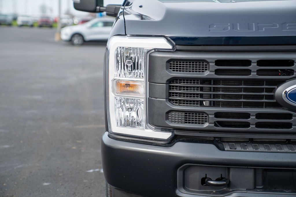 New 2025 Ford F250 XL RWD image 4