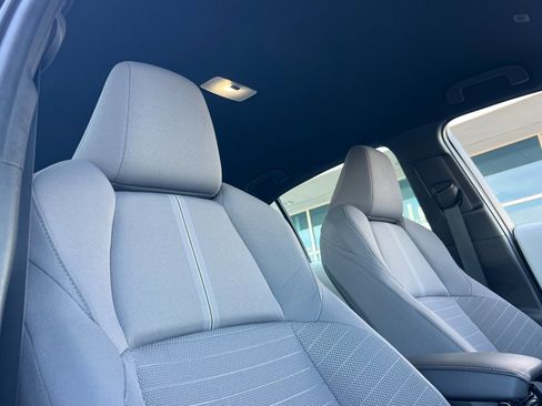 Certified 2025 Toyota Corolla SE w/ Convenience Package image 16