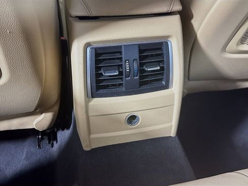 Used 2017 BMW 330i Sedan image 30