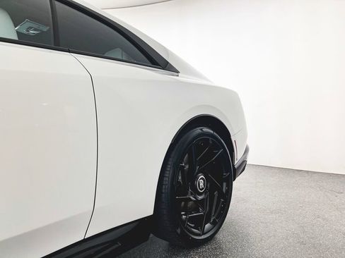 New 2025 Rolls-Royce Spectre Black Badge w/ Leather Finishing Pack image 22