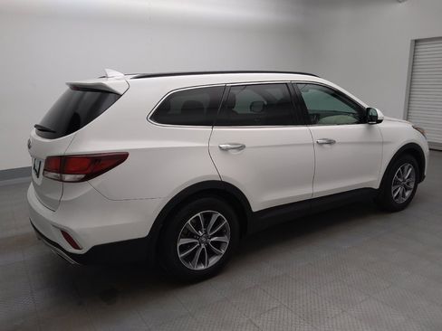 Used 2018 Hyundai Santa Fe SE FWD image 10