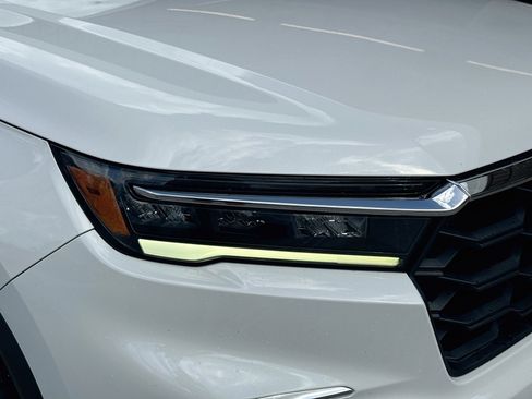 Used 2024 Honda Pilot EX-L image 32