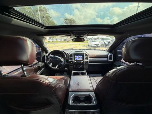 Used 2017 Ford F450 Platinum w/ Platinum Ultimate Package image 26