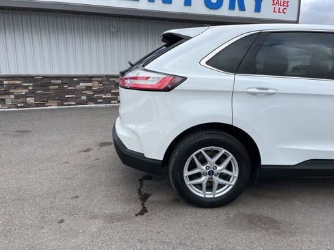 Used 2021 Ford Edge SEL w/ Cargo Accessory Package image 11