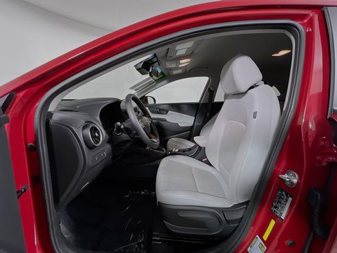 Used 2022 Hyundai Kona SEL image 15