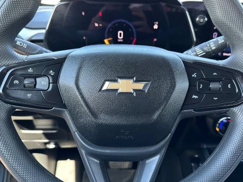 Used 2025 Chevrolet TrailBlazer LT AWD/4WD image 23