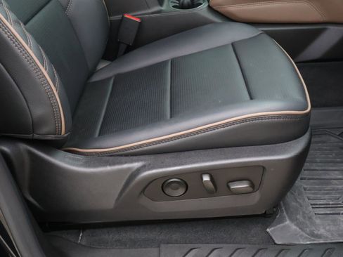 Used 2023 GMC Canyon Denali AWD/4WD image 19
