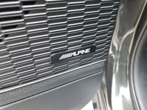 Used 2022 Jeep Grand Cherokee L Limited AWD/4WD image 11