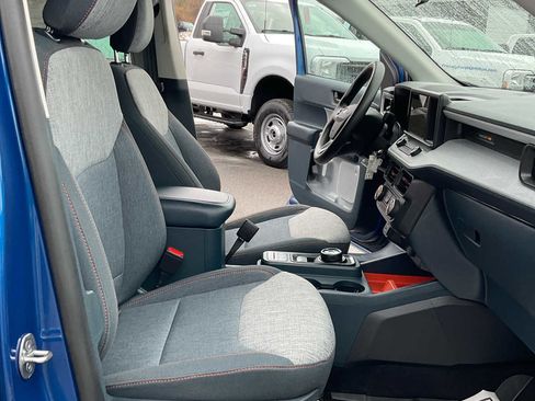 Used 2023 Ford Maverick XLT image 52