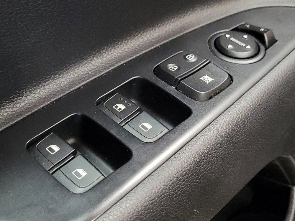 Used 2019 Kia Rio S FWD image 27
