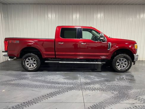 Used 2017 Ford F250 XLT w/ XLT Premium Package image 19