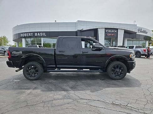 Used 2019 RAM 2500 Laramie w/ Night Edition AWD/4WD image 22