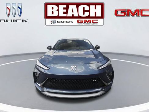 Used 2025 Buick Envista Sport Touring w/ Convenience I Package FWD image 8