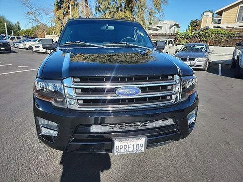 Used 2017 Ford Expedition XLT image 8
