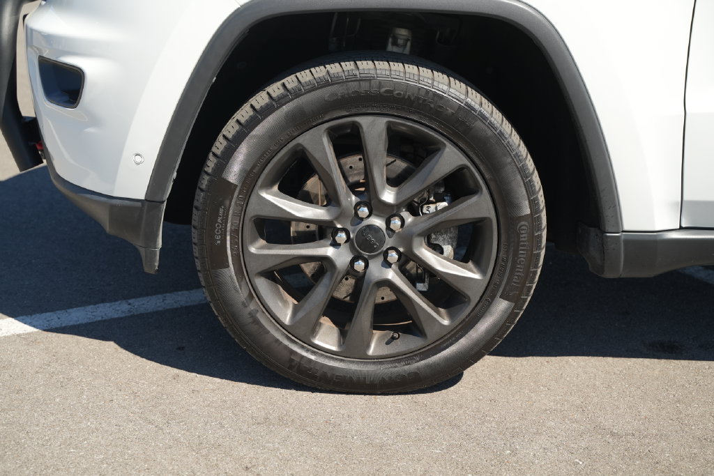 Used 2021 Jeep Grand Cherokee Trailhawk w/ Trailhawk Luxury Group AWD/4WD image 12