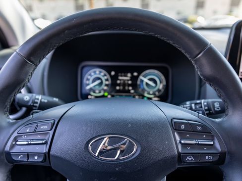 Used 2023 Hyundai Kona SEL FWD image 15