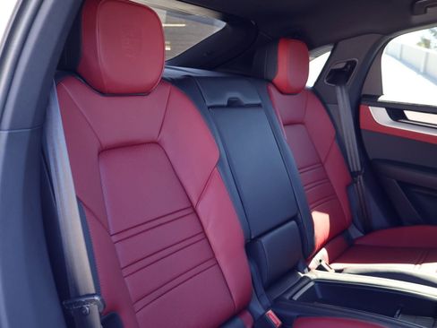 New 2026 Porsche Cayenne Coupe AWD/4WD image 23
