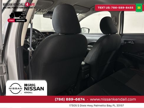 Certified 2025 Nissan Versa SR w/ Trunk Package image 27
