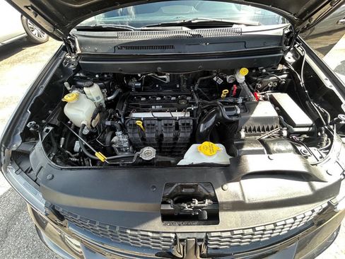 Used 2020 Dodge Journey SE w/ Blacktop Package FWD image 17