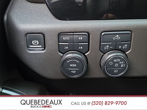 Used 2024 Chevrolet Silverado 1500 LT Trail Boss w/ Dark Appearance Package AWD/4WD image 26