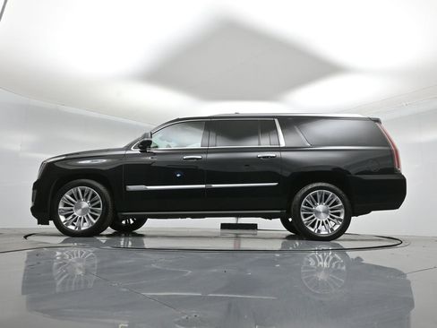 Used 2016 Cadillac Escalade ESV Platinum image 52