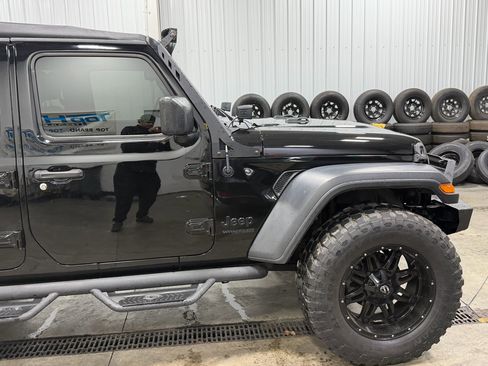 Used 2021 Jeep Wrangler Unlimited Willys image 23