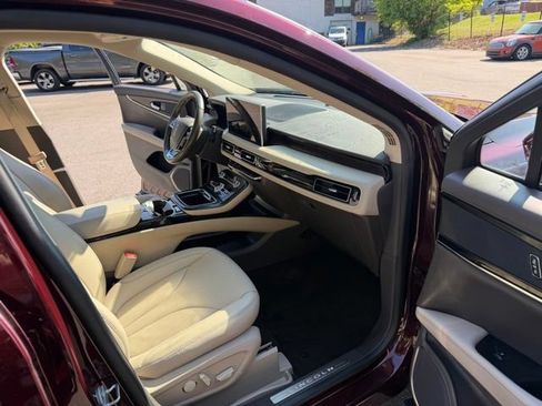 Certified 2023 Lincoln Nautilus Reserve AWD/4WD image 30