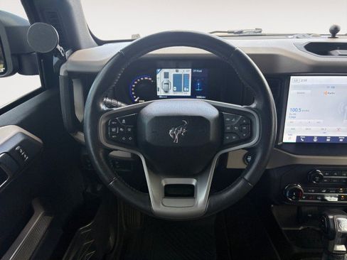 Used 2022 Ford Bronco Wildtrak image 4