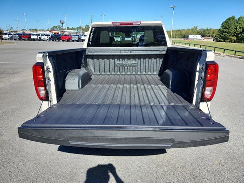 New 2026 GMC Sierra 1500 SLE AWD/4WD image 9