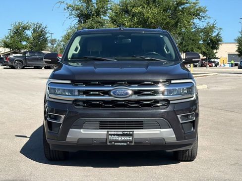 Used 2023 Ford Expedition Max Limited RWD image 2