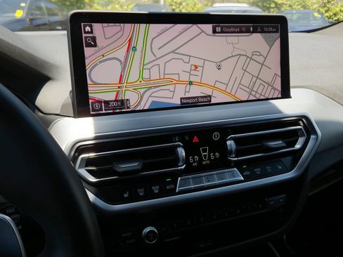 Used 2024 BMW X4 xDrive30i w/ M Sport Package AWD/4WD image 12